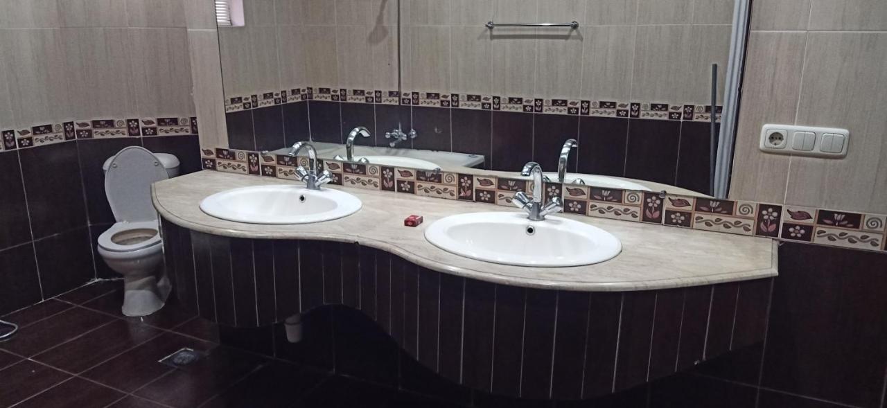 Executive Galaxy Guest House Islamabad Exterior photo